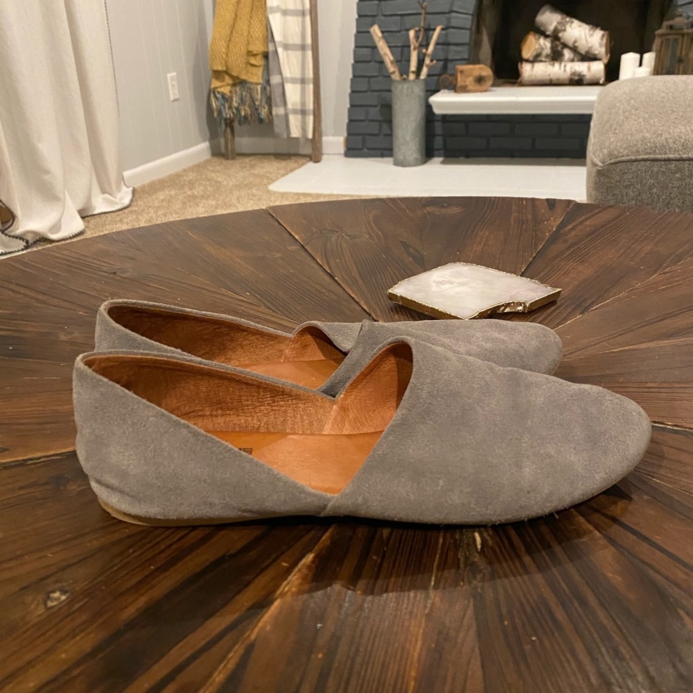 Miz Mooz Gray Leather Flats
